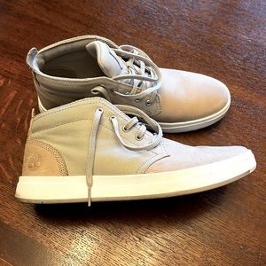 Timberland Davis Square Chukka Shoes.
